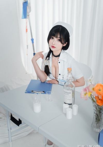 在线看影视入口免费直接观看_十万网红美女美酱